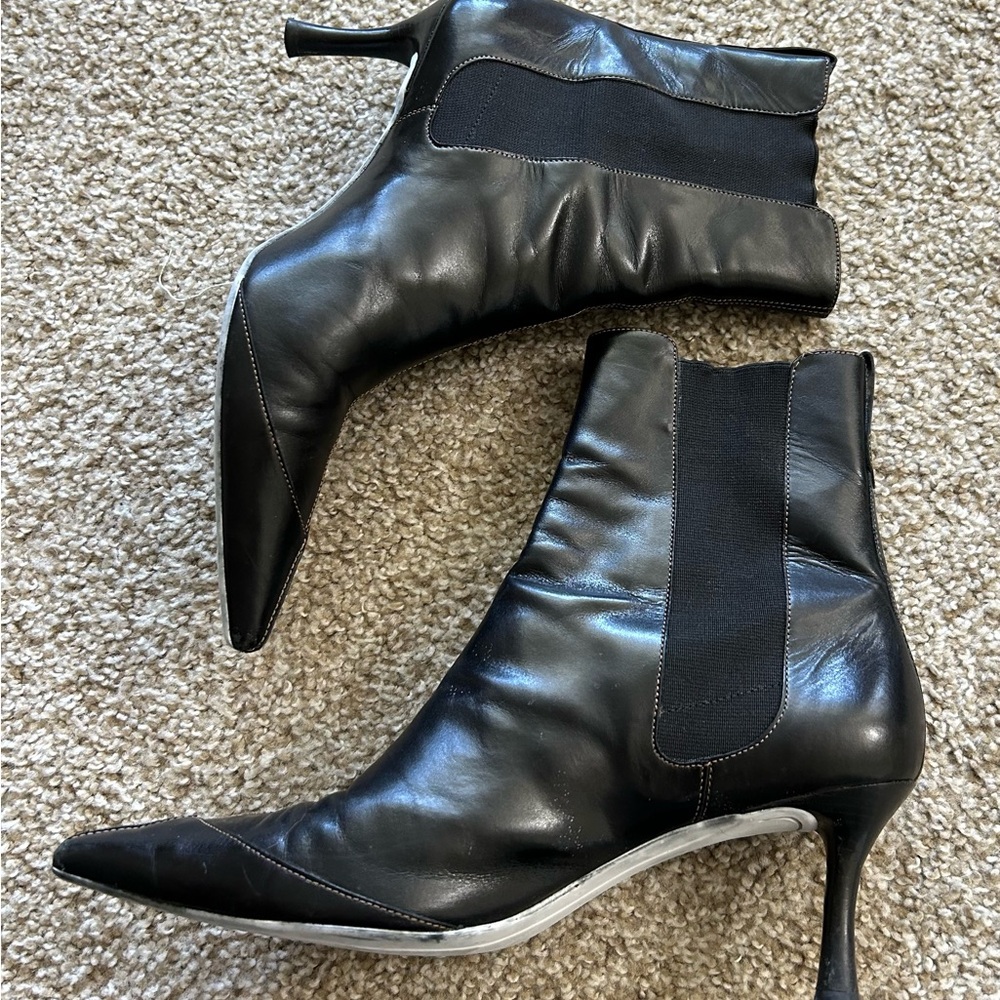 Cole Haan Black Leather Pull On Stretch Ankle Boot (9) - Picture 3 of 8